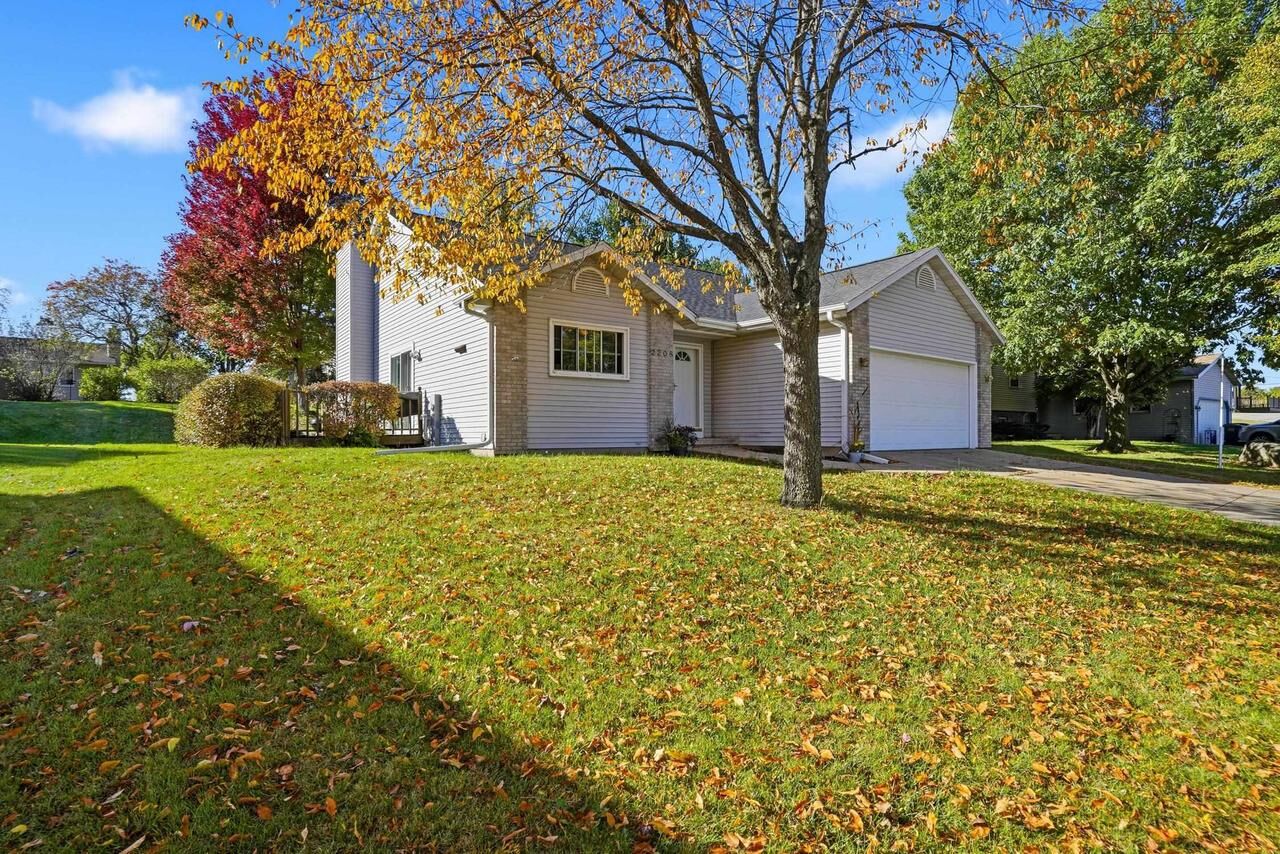 Property Photo: 2208 North Page Street WI 53589