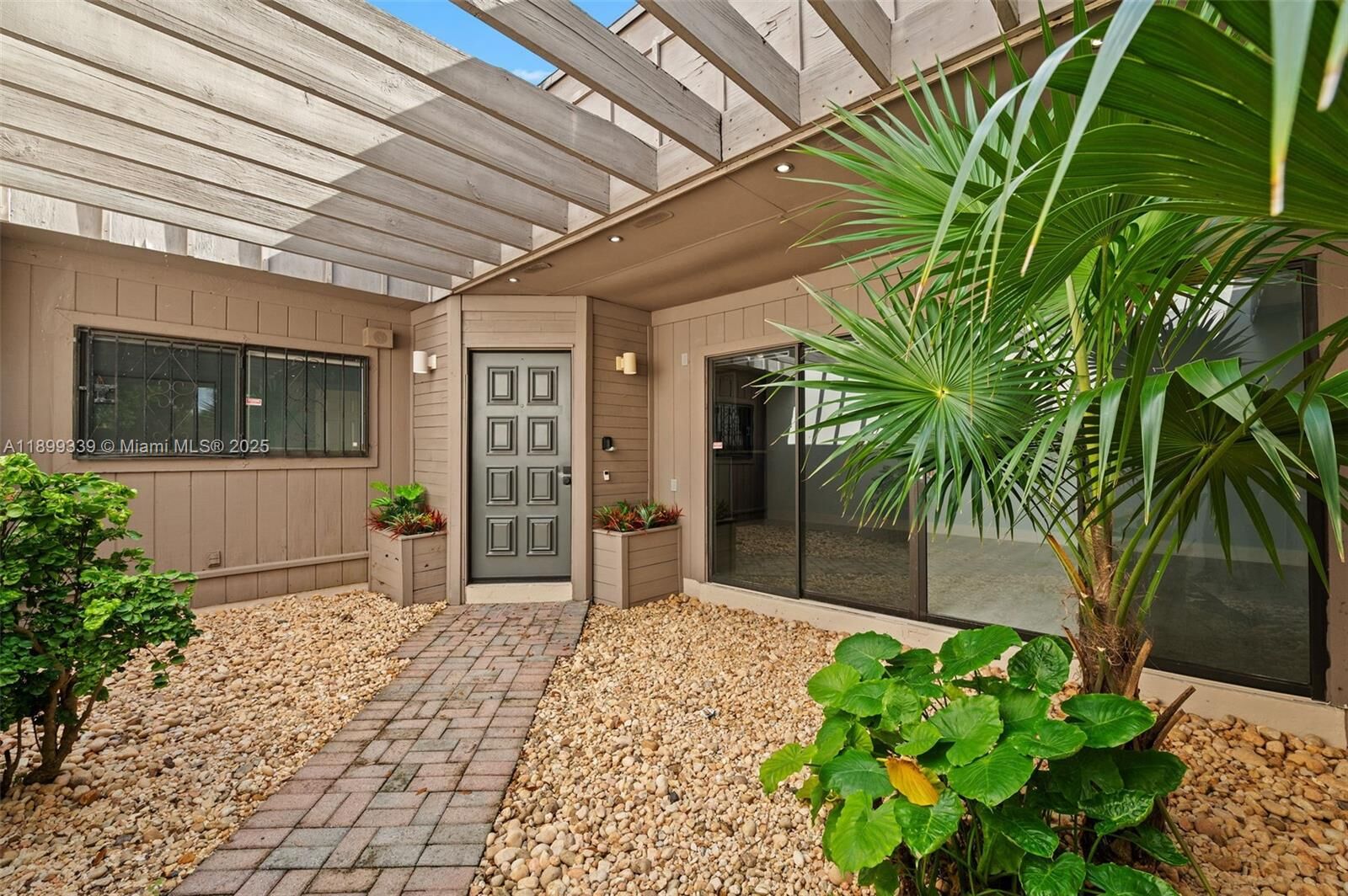 Property Photo: 7366 SW 105th Pl FL 33173
