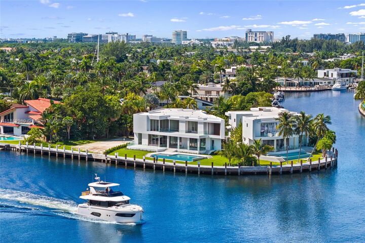 503 Palm Dr  Hallandale Beach FL 33009 photo