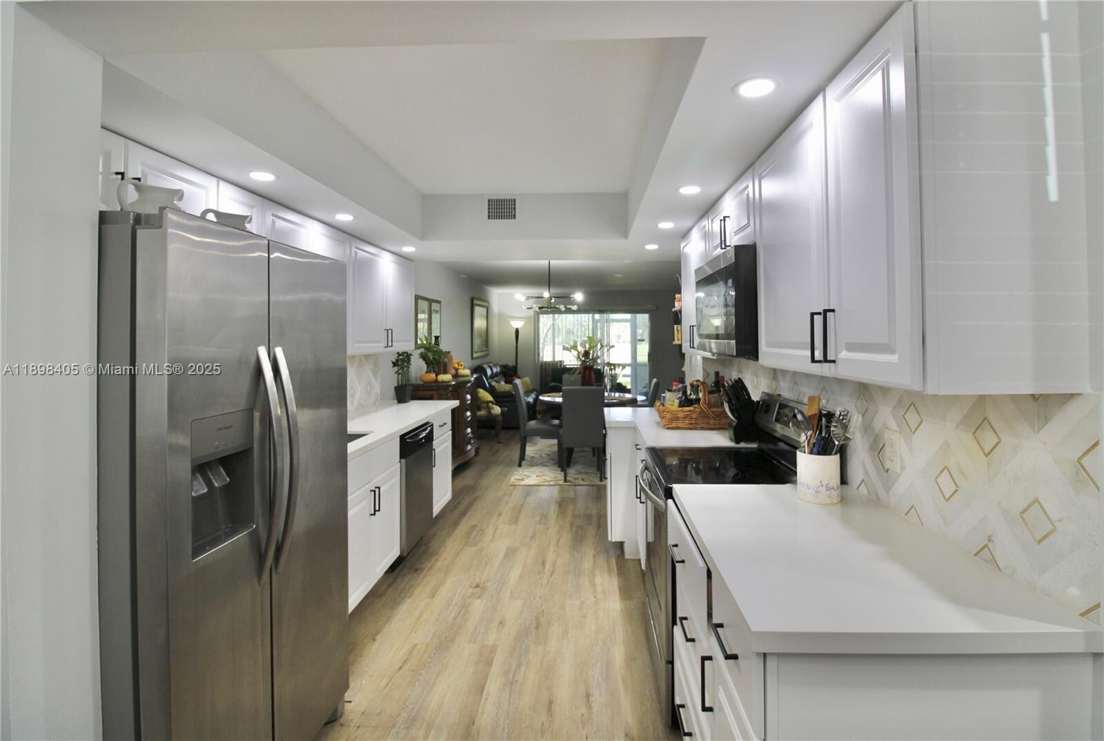 Property Photo: 1200 SW 125th Ave 105L FL 33027