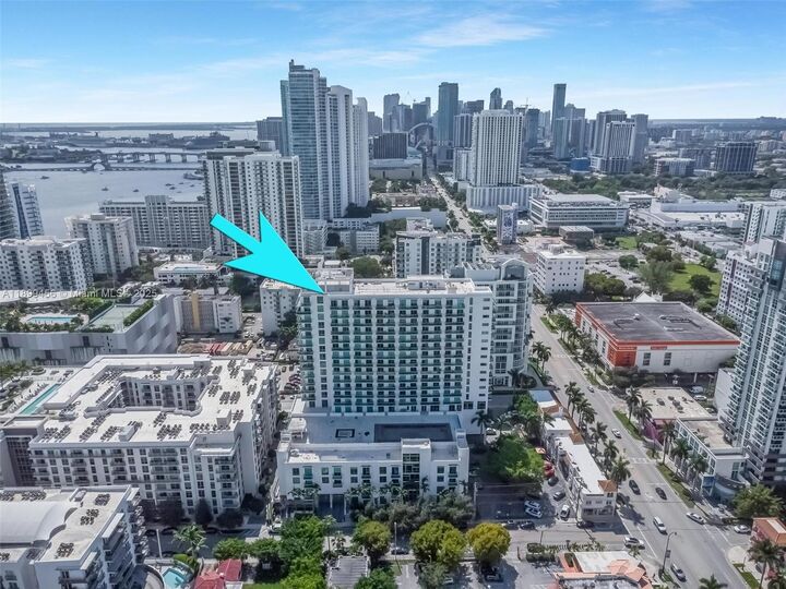 Property Photo:  333 NE 24th St 812  FL 33137 
