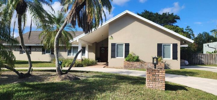 Property Photo: 10341 SW 140th St FL 33176