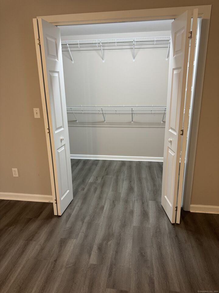 Property Photo:  255 Cherry Street E  CT 06460 