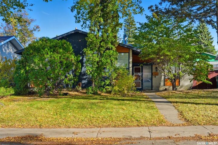 79 Spinks Drive  Saskatoon SK S7H 3X1 photo