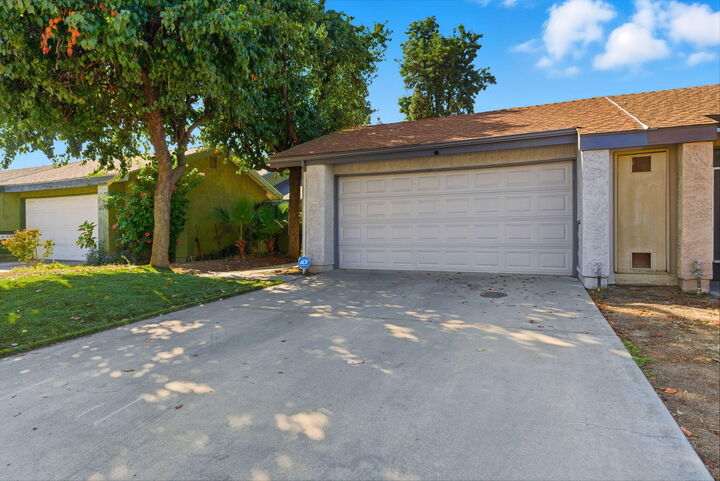 Property Photo:  1633 N Tipton Street  CA 93292
