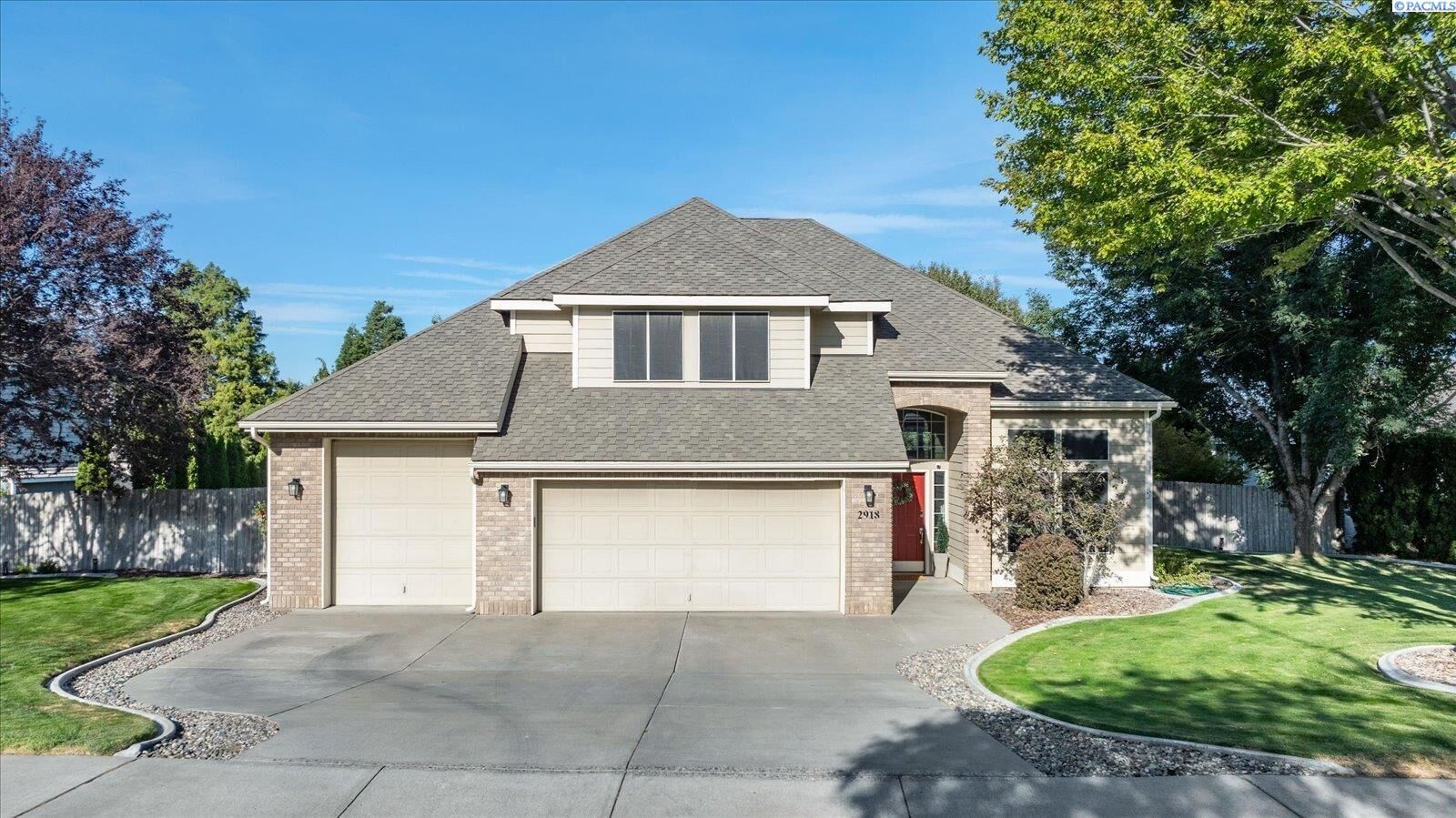 Property Photo: 2918 W 43rd Ct WA 99337
