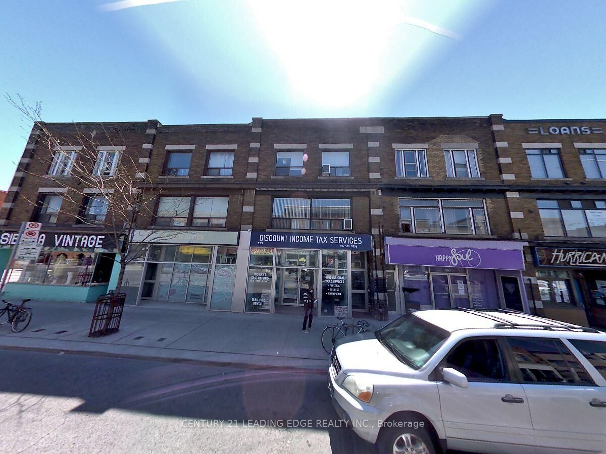 Property Photo: 959 Bloor Street W 02 ON M6H 1L7