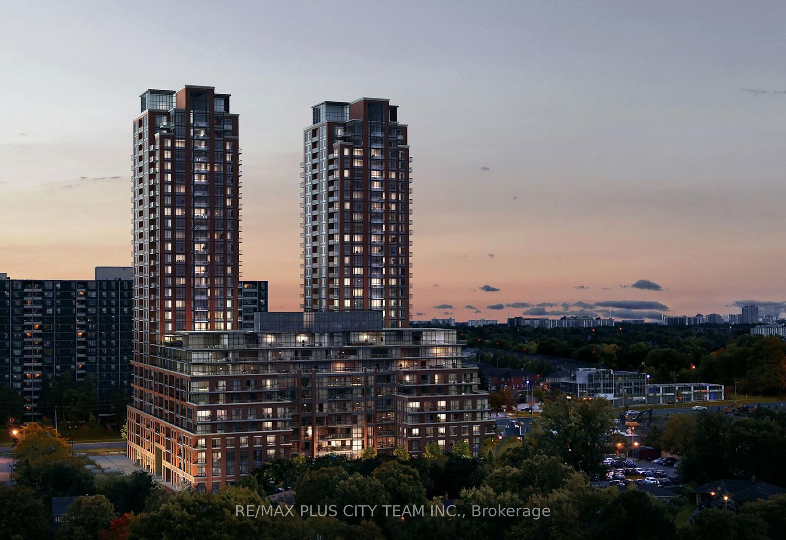 Property Photo:  3270 Sheppard Avenue E 1725  ON M1T 3K3