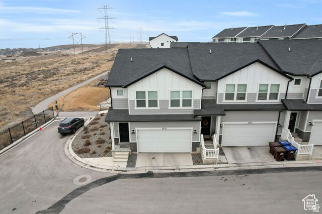 Property Photo: 4536 E Hurstbourne Dr UT 84005