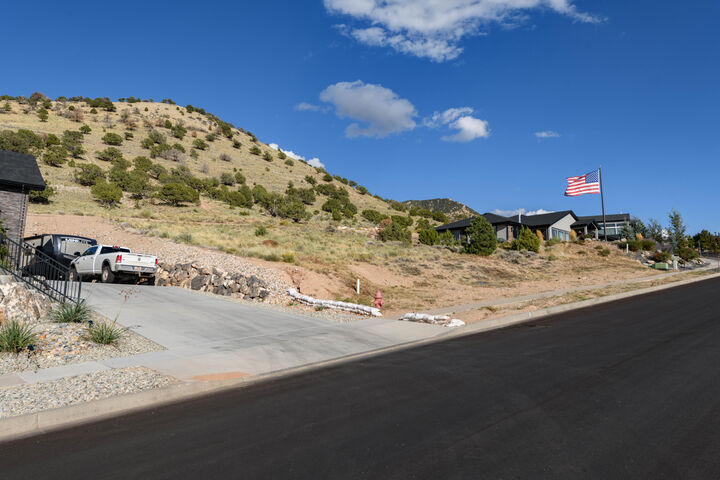 Property Photo: 1472 N Knoll St UT 84721