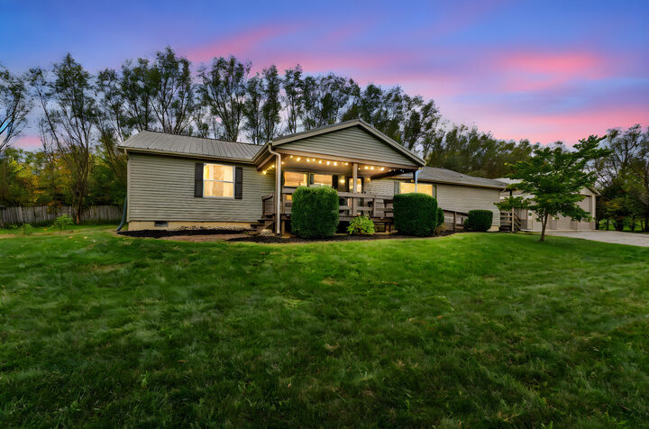 Property Photo:  2444 County Road 200  OH 43310