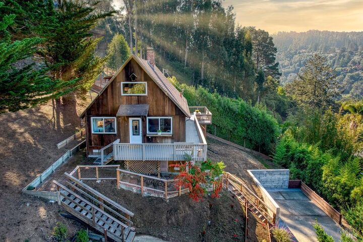 Property Photo:  20 Poppy Lane  CA 94941 