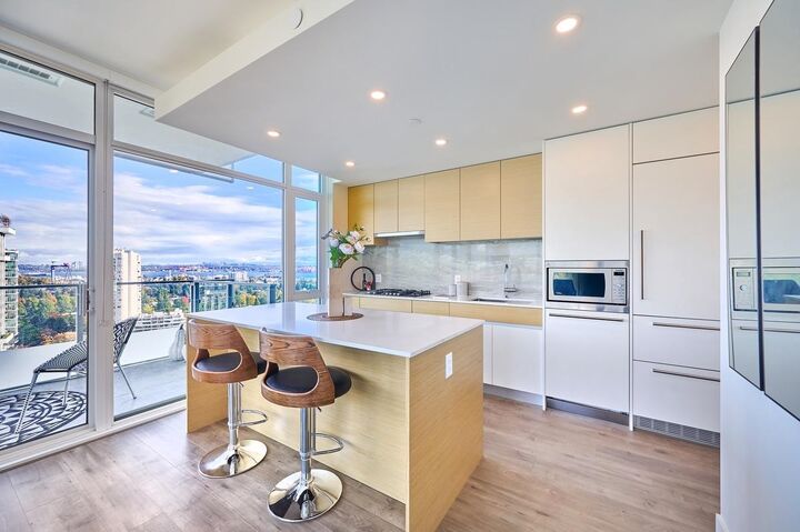 200 Klahanie Court 2002  West Vancouver BC V7P 0E4 photo