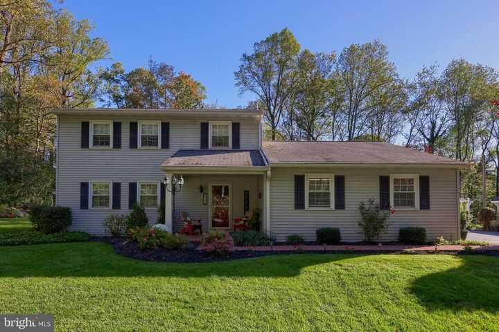 553 Ridge Avenue  Ephrata PA 17522 photo