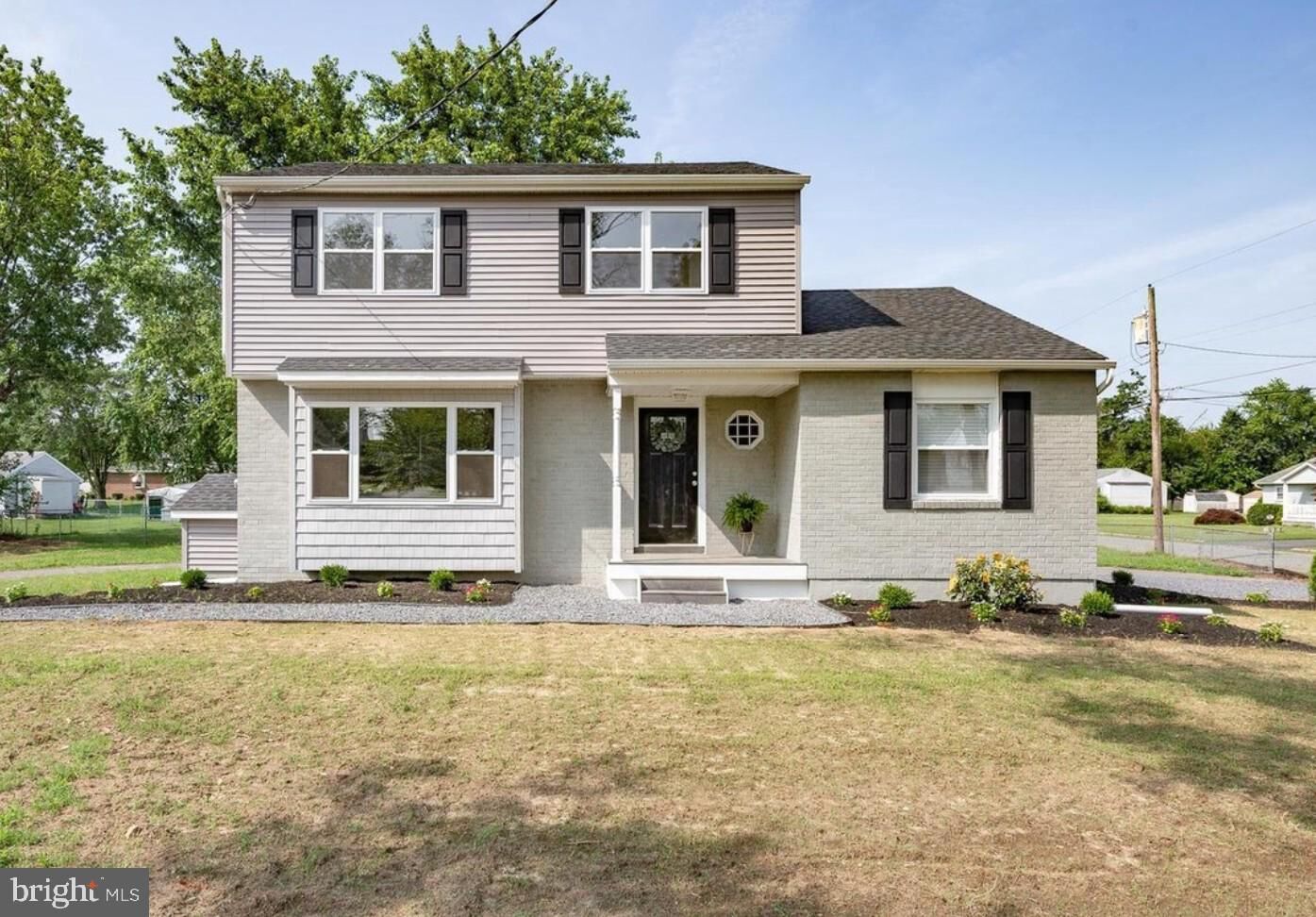 Property Photo:  4 Tipton Drive  NJ 08302 