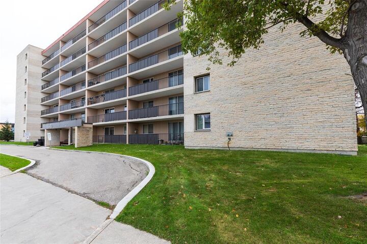 Property Photo: 1600 Taylor Avenue MB R3N 1Y1