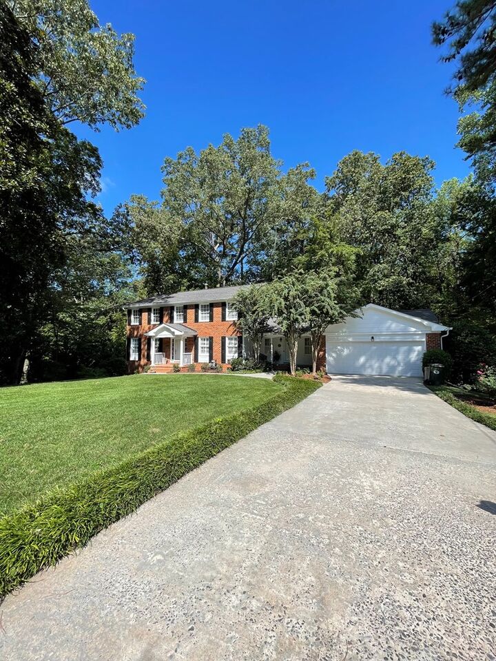 Property Photo: 1704 Southmont Drive GA 30720