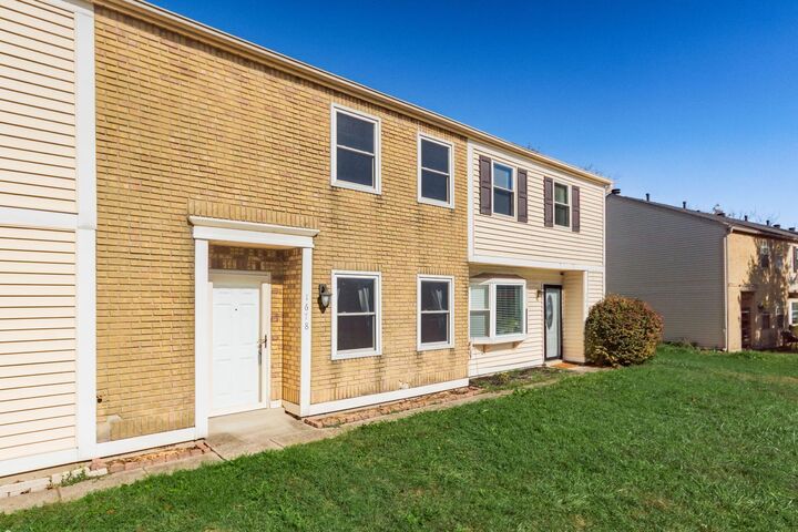 Property Photo:  1678 Park Row Drive  OH 43235 