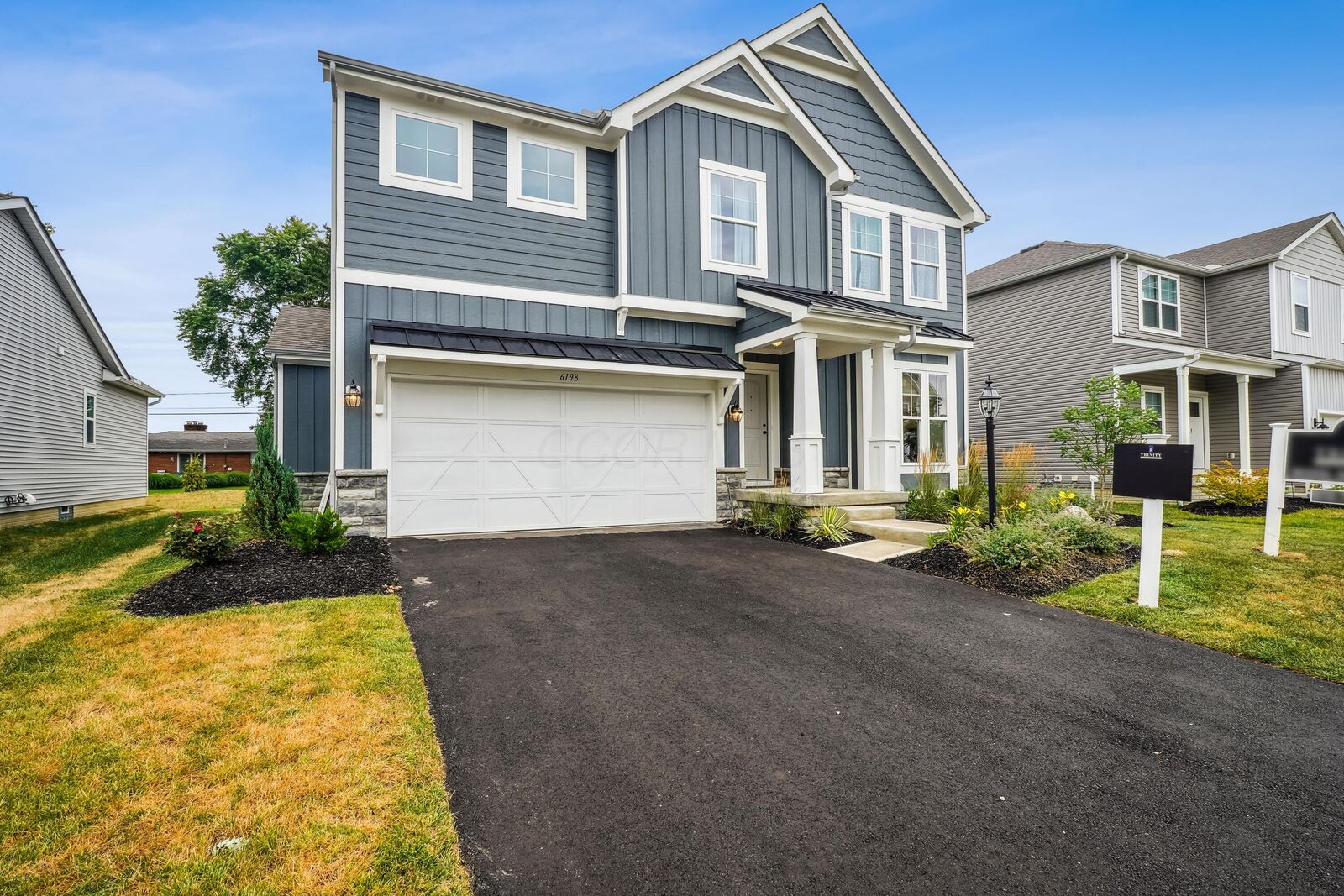 Property Photo: 6198 Renner Park Drive OH 43228