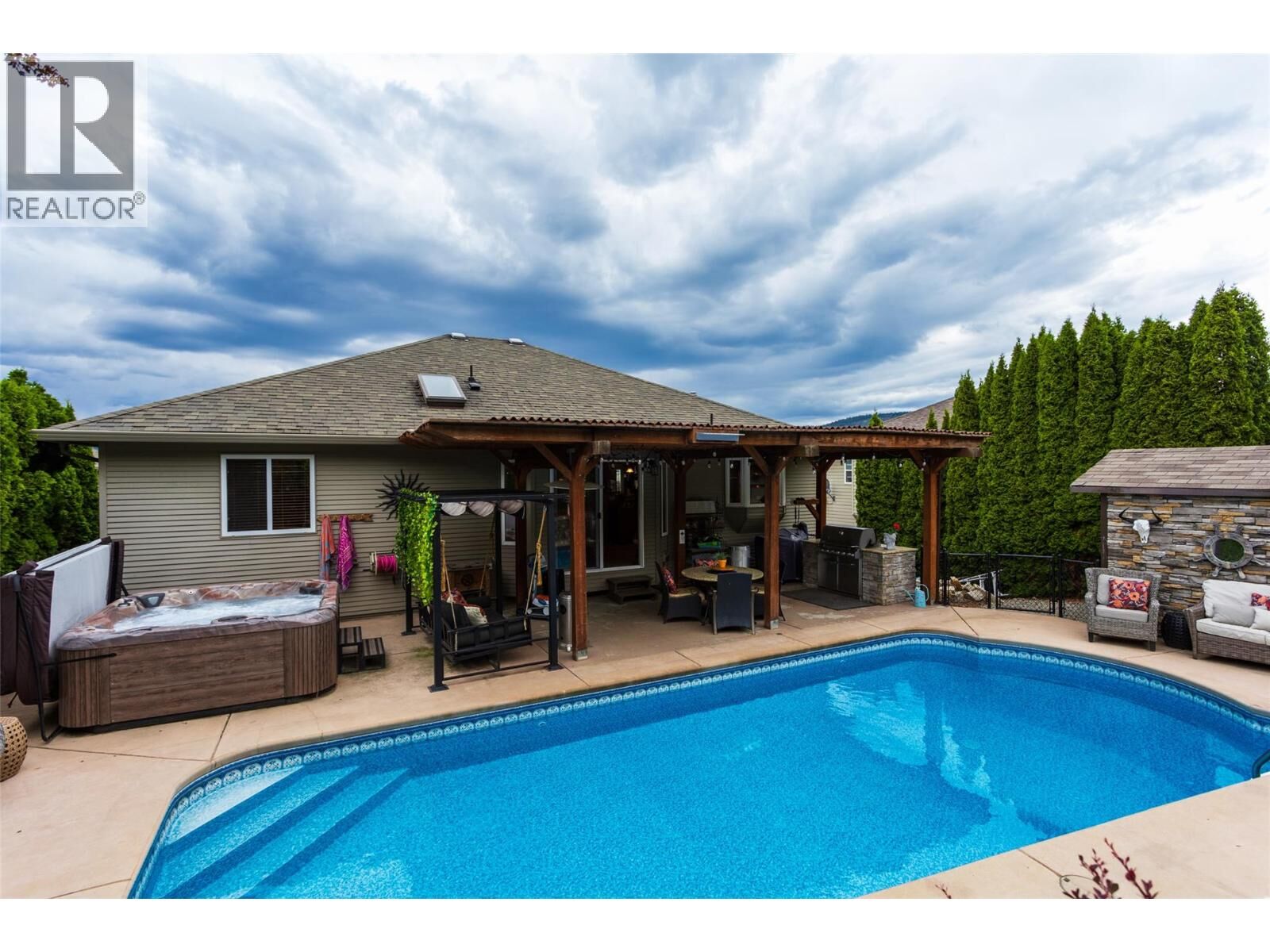 Photo de la propriété:  2838 Salish Road  BC V4T 2V9