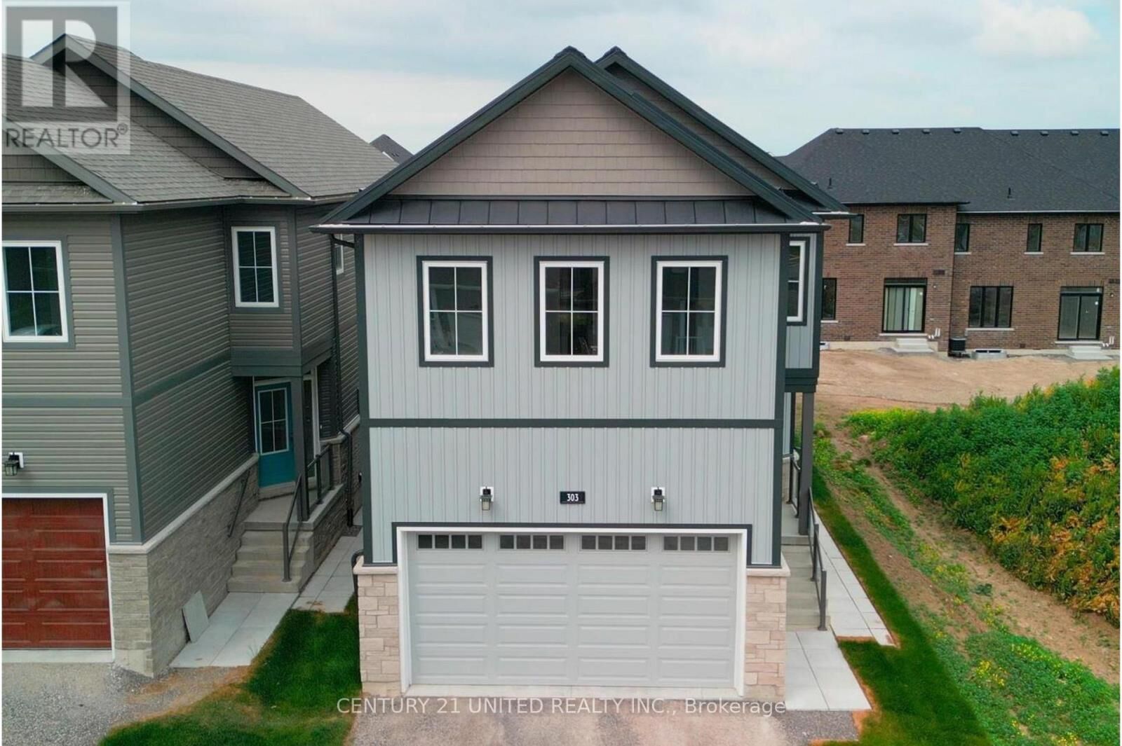 Property Photo:  303 Mullighan Gardens  ON K0K 0G3
