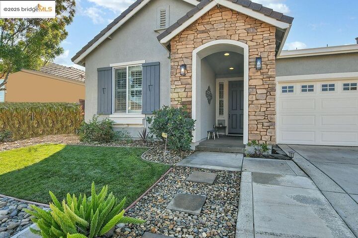 Property Photo:  8353 Brookhaven Cir  CA 94505 