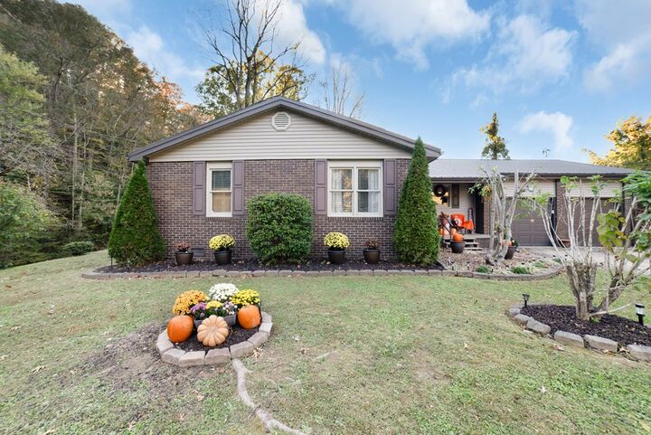 Property Photo: 2731 40 KY 41240