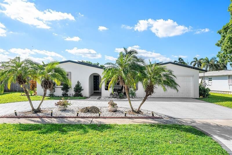 Property Photo:  9040 NW 20th St  FL 33024