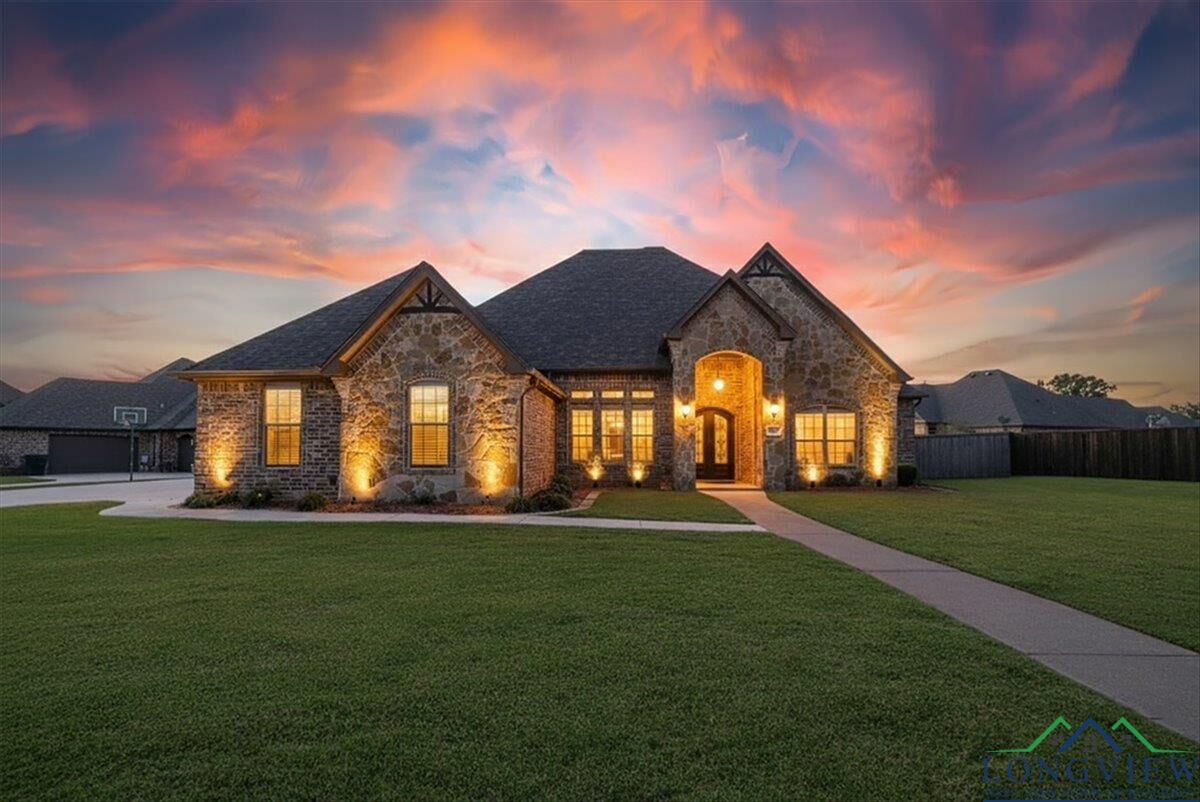 Property Photo:  237 Circle Club  TX 75602 