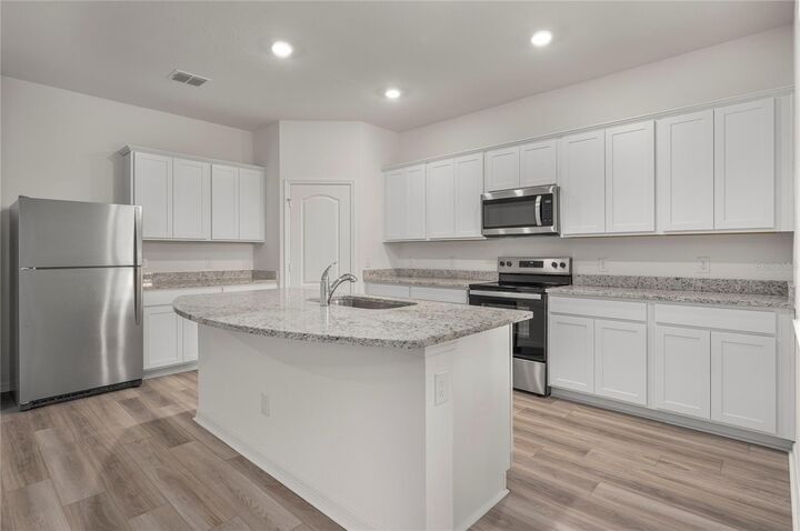 Property Photo: 539 Peace Drive FL 34759