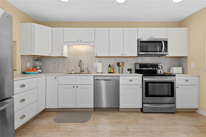 Property Photo: 1603 Bayhouse Point Drive 212 FL 34231