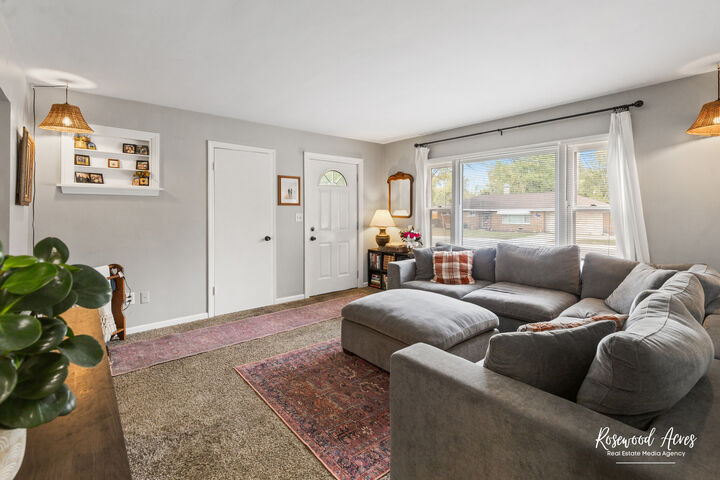 Property Photo:  1232 Riverlane Drive  IL 60915