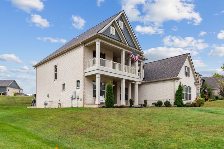 Property Photo:  3157 Chase Point Dr  TN 37067 