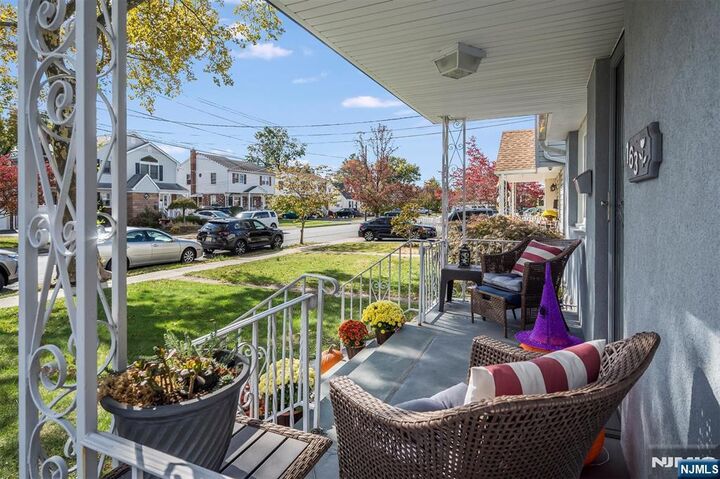 Property Photo:  163 Hillman Drive  NJ 07407 