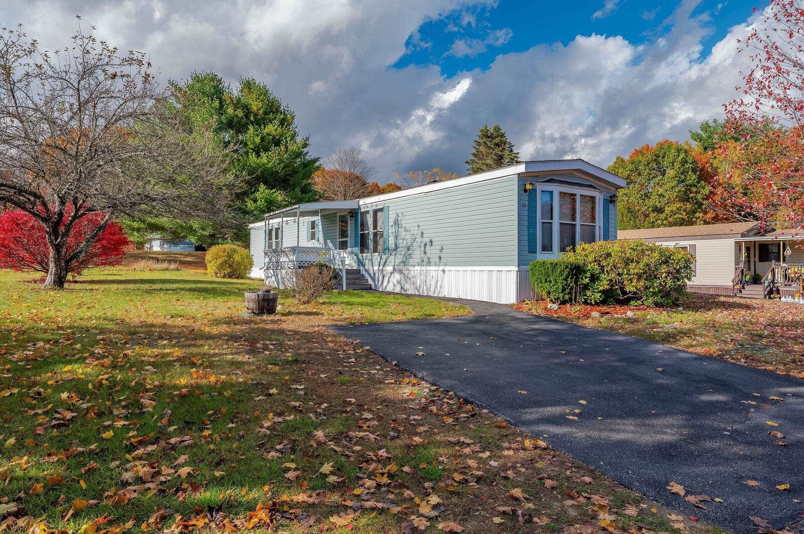 Property Photo:  22 Cherokee Way  NH 03867 