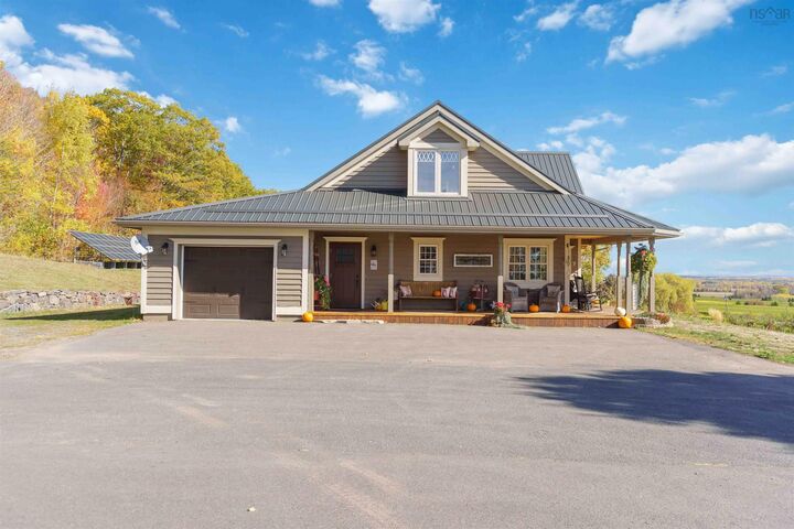 Property Photo:  325 Thorpe Road  NS B4N 3V7