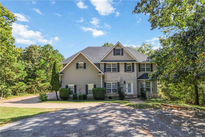 Property Photo:  7 Torreyhill Road  AR 72756 