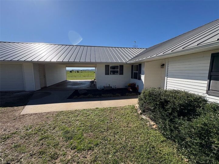 Property Photo:  1219 Ruth Street  AR 72616