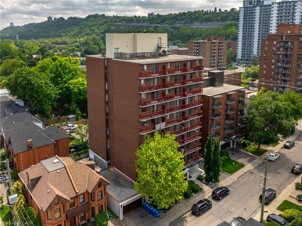 Property Photo:  141 Catharine Street S 806  ON L8N 2J7