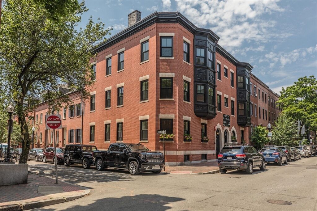 Property Photo:  2A-4A Milford St 12  MA 02118 
