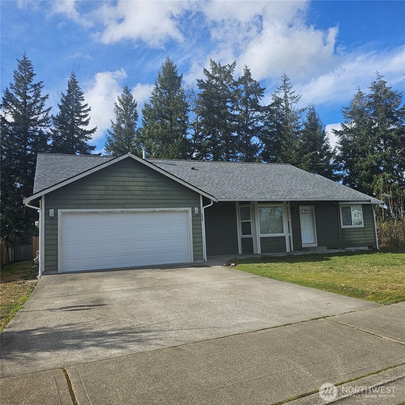 Property Photo:  699  Myers Street SE  WA 98576