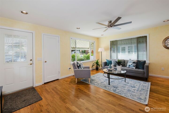 Property Photo:  1543  High Avenue  WA 98337