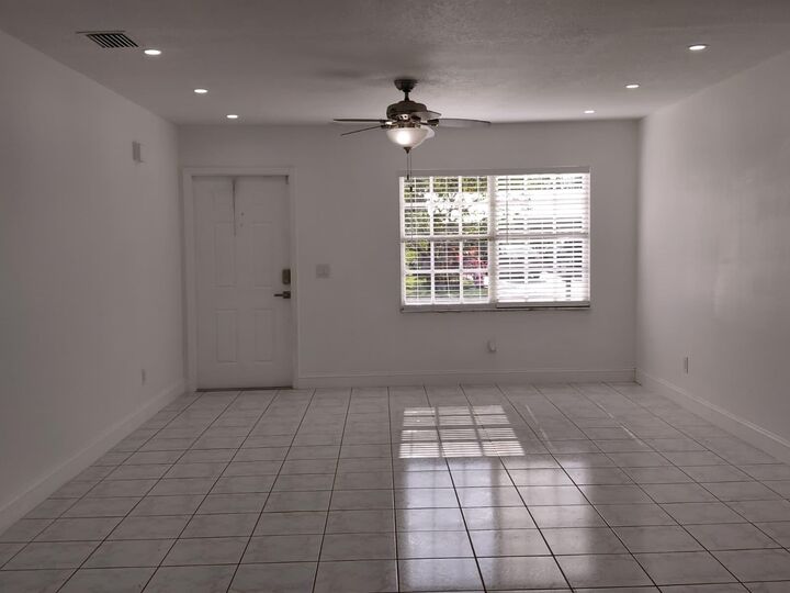 Property Photo:  2431 SE Robin Circle  FL 34952 