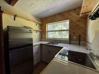 Property Photo: 311 Pershing Way 2 FL 33401