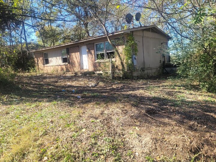 1083 NE High Street NE  Cleveland TN 37311 photo