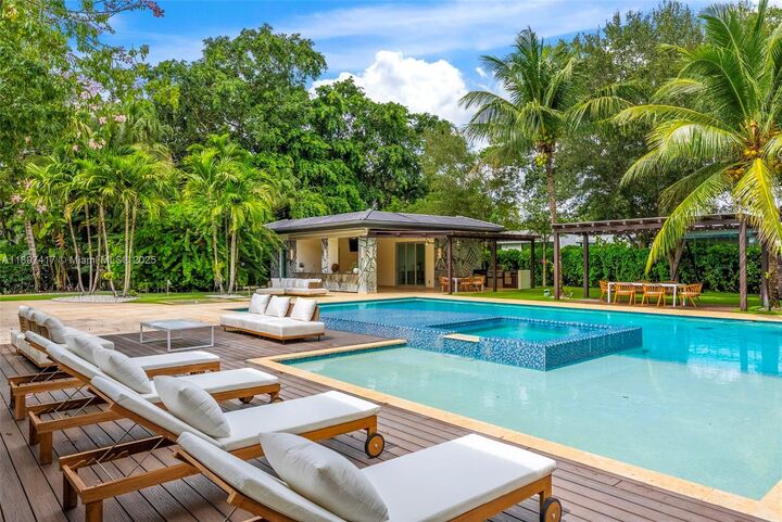 Property Photo:  6831 SW 106th St  FL 33156