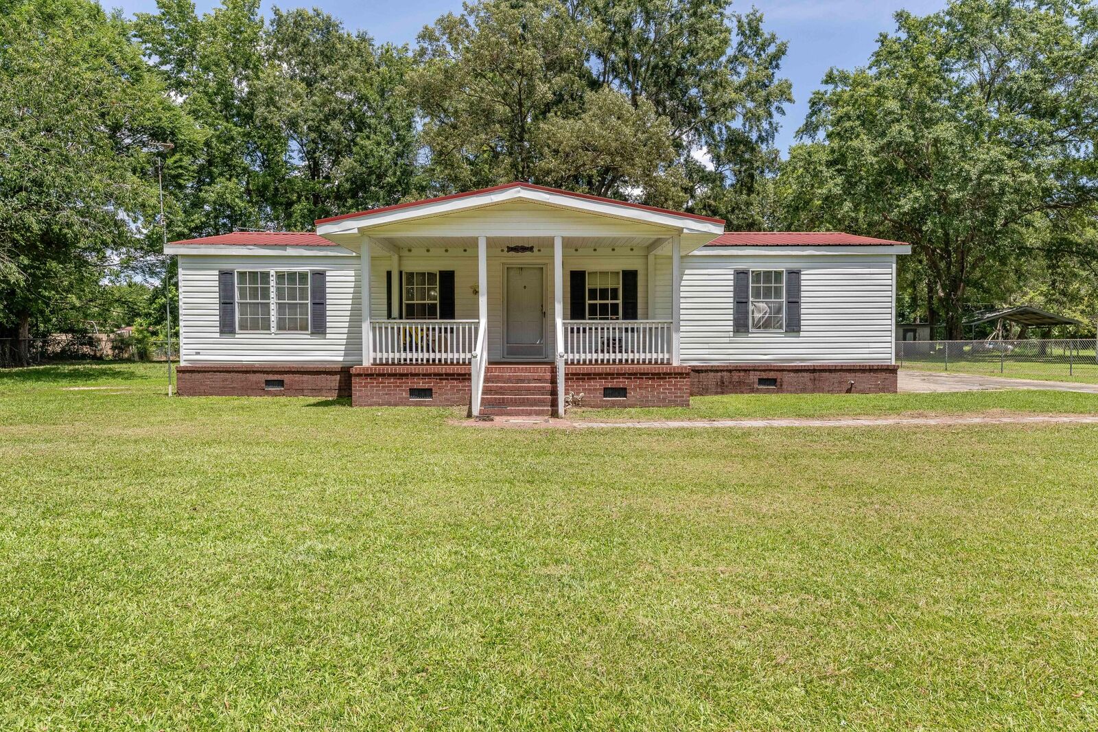 Property Photo: 4341 Nelsons Ferry Road SC 29148