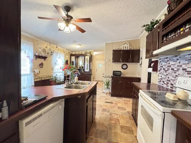 Property Photo: 1137 Rugby Avenue SC 29148