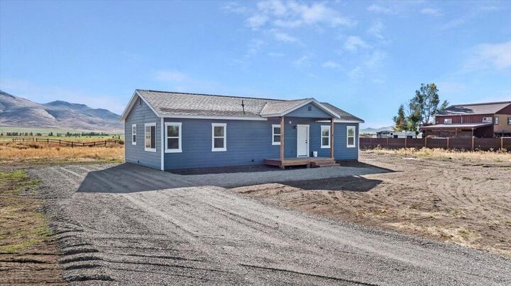 Property Photo: 8 Punkin Center (With Garage) Rd ID 83313