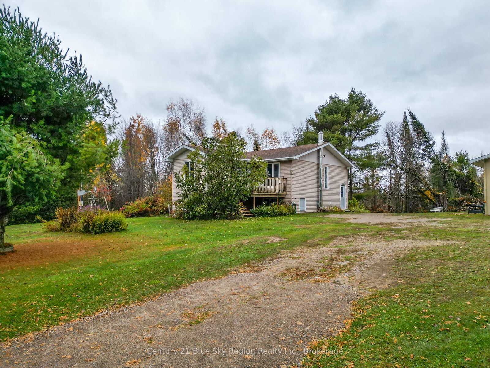 Property Photo: 2225 Papineau Road ON P0H 1V0